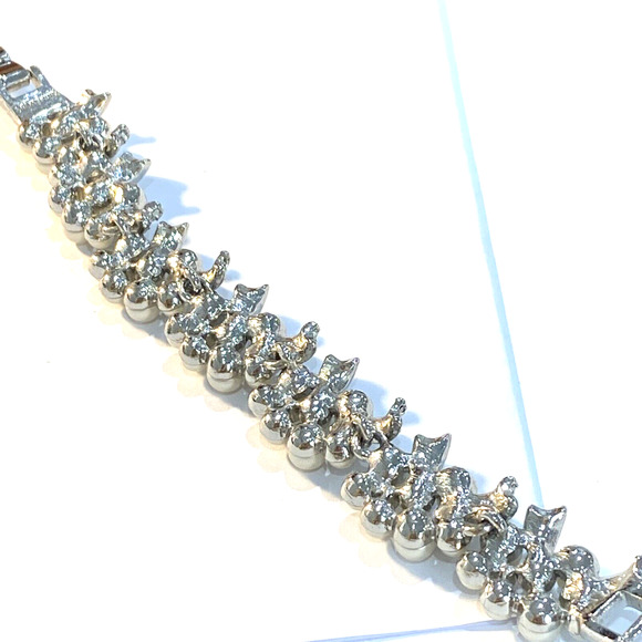 Ann Taylor Silvertone Rhinestone Imitation Pearl Chain Bracelet Ornate Romantic - Picture 5 of 8